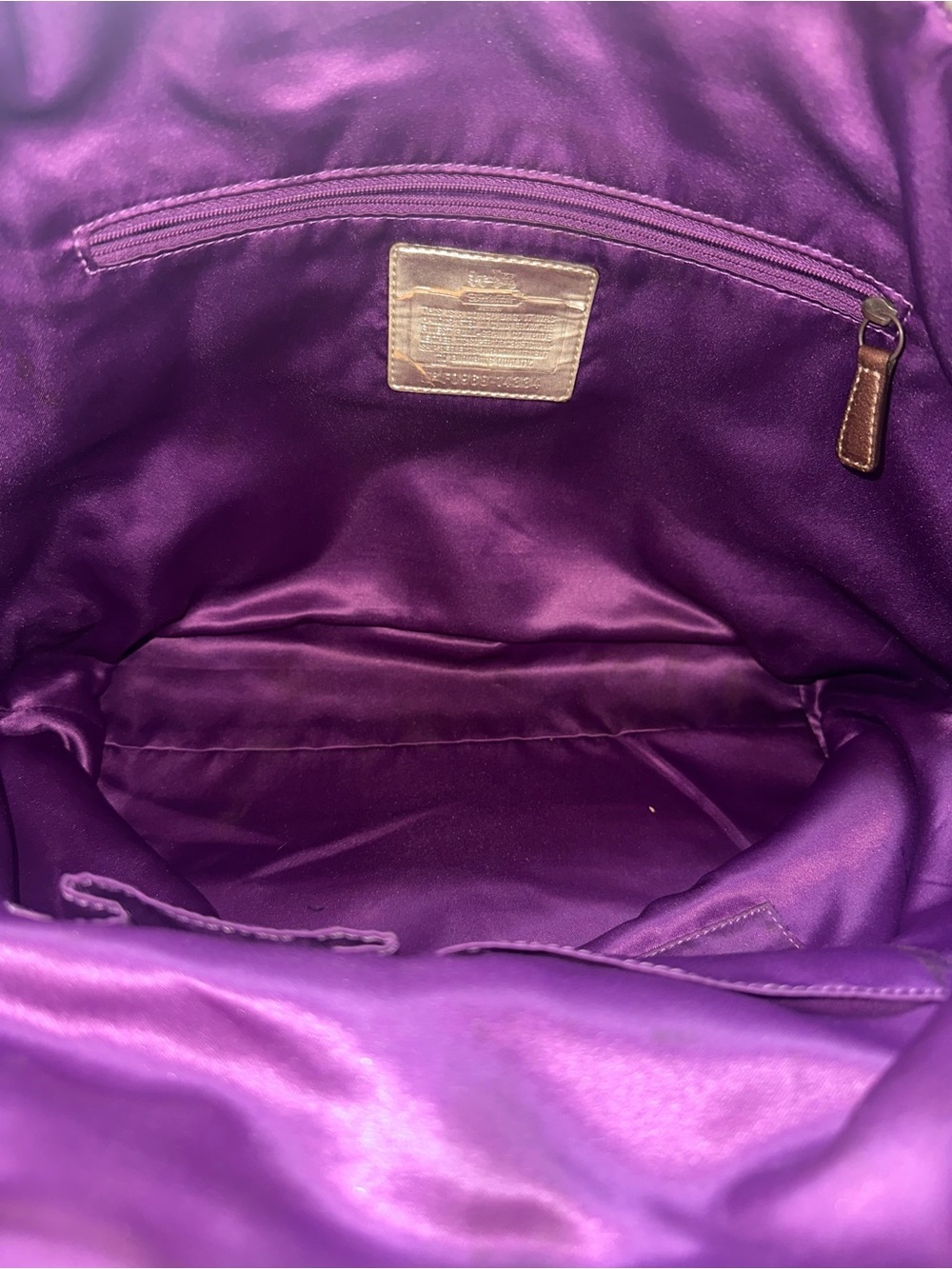 2009Coach Madison Claire satchel is crafted from metallic bronze pebbled leather - Picture 10 of 13